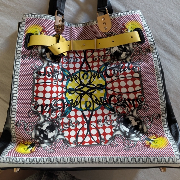 Christian Louboutin Shoulder Bag. - Picture 2 of 10